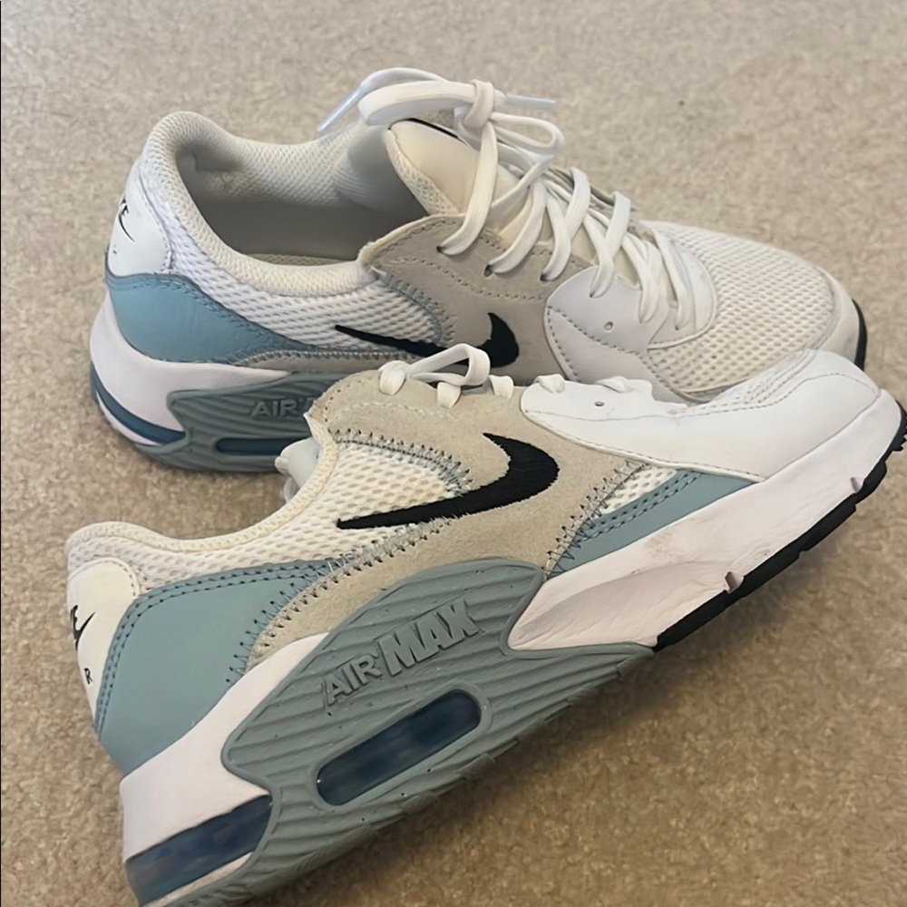 Nike Air Max White and Blue Athletic Shoes